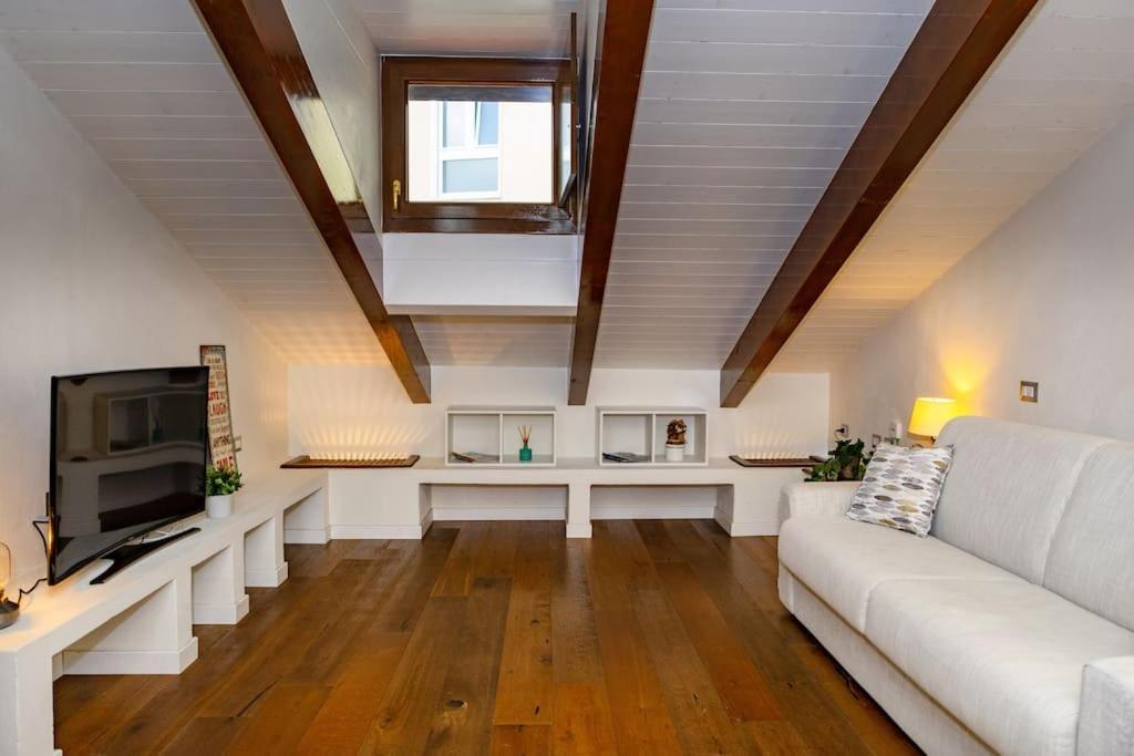 Canonica Attic Apartment 밀라노 외부 사진